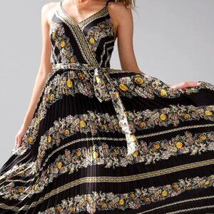 NWOT Beautifull WHBM dress size 2